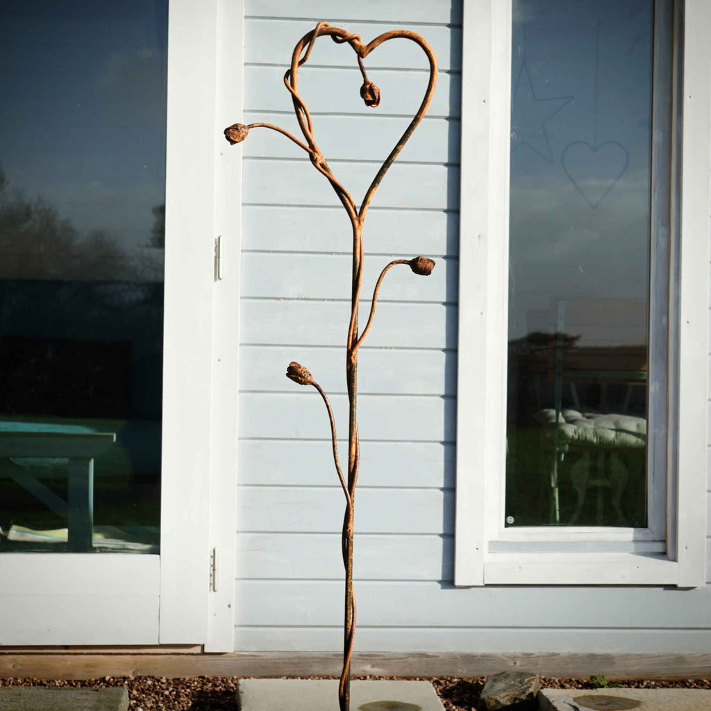 Rusty metal Climbing Rose Heart. Garden flower sculpture image 1