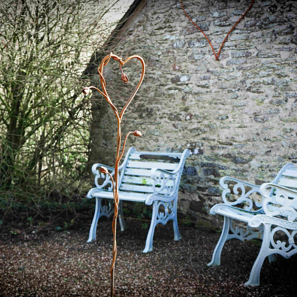 Rusty metal Climbing Rose Heart. Garden flower sculpture image 2